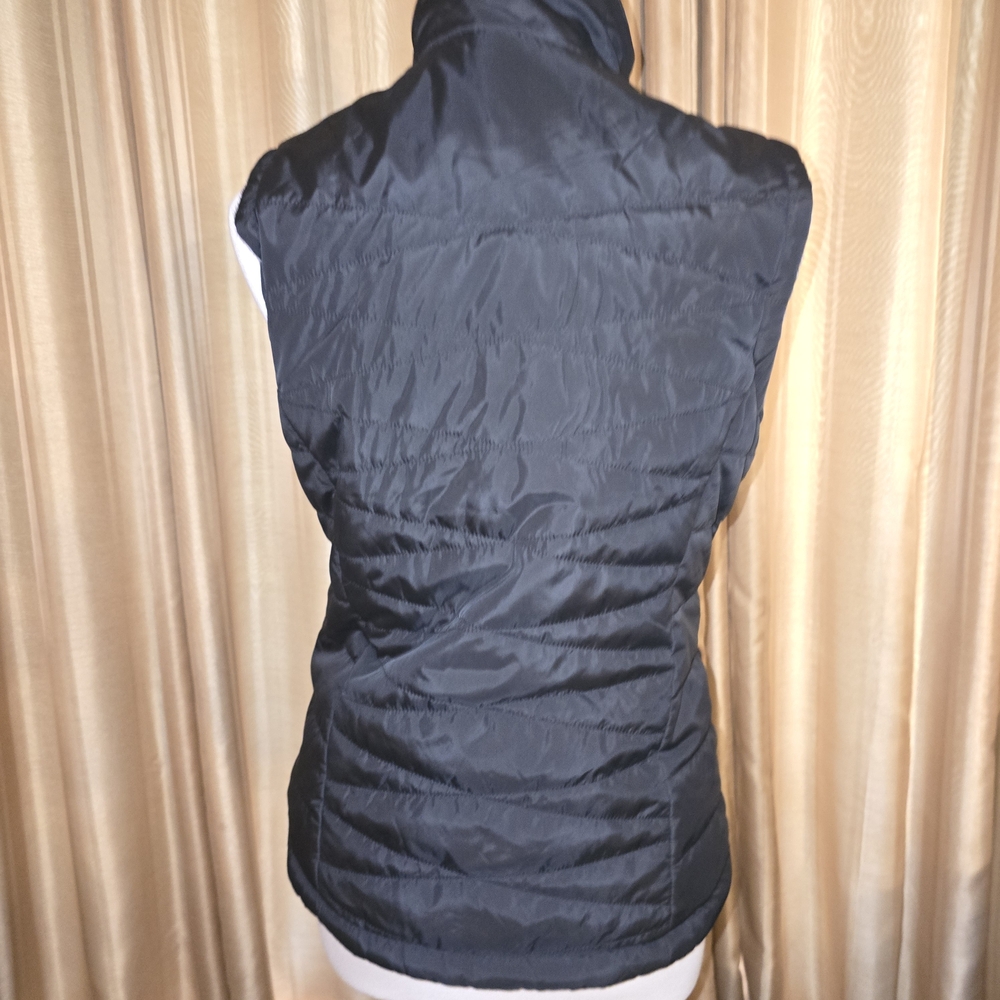 Free Country Black / Grey Faux Fur Reversable Puffer Vest Size Medium - Picture 4 of 9